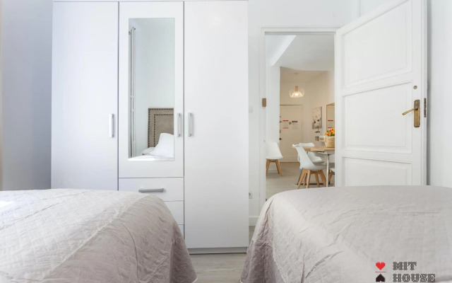 Mit House Latina En Madrid