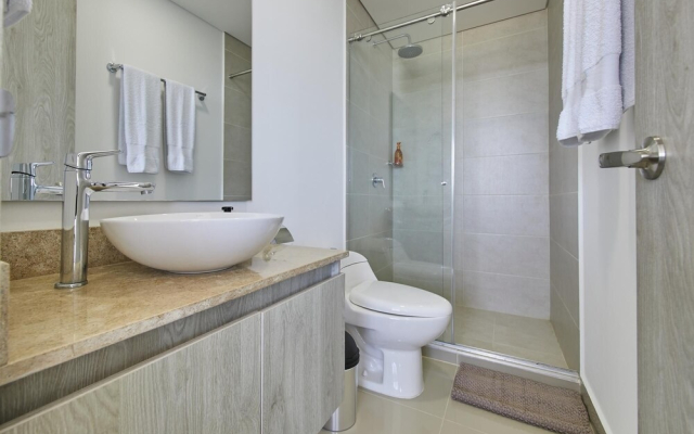 Artsy Oceanview Condo W Incredible Rooftop Pool