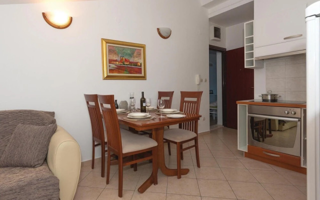 Awesome Home in Vodice With Wifi and 2 Bedrooms
