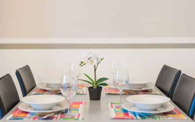 Bright Apartments Sirmione - Julia Giardino