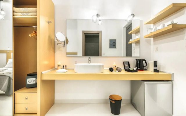 White Canvas Boutique Studios