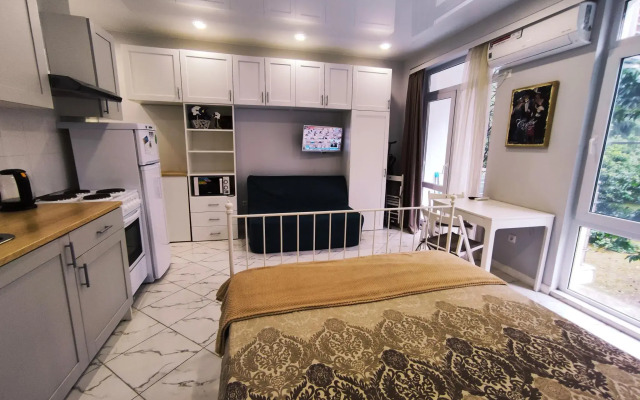 Apartments on 15/20 Tsvetochnaya Street