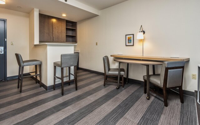 Holiday Inn Hotel & Suites Memphis - Wolfchase Galleria by IHG