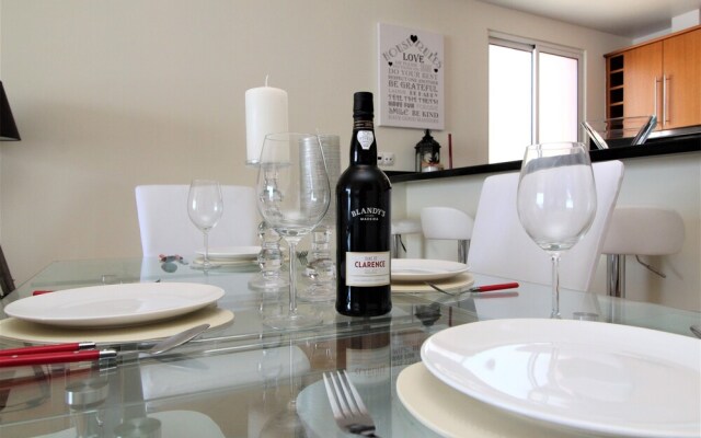 Paul do Mar Charming Apartment T2