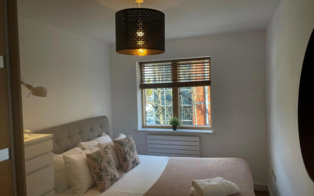 MAIDENHEAD Stylish and modern 2 bedroom apartment