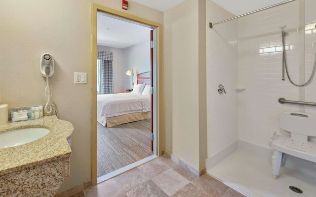 Hampton Inn & Suites Mystic