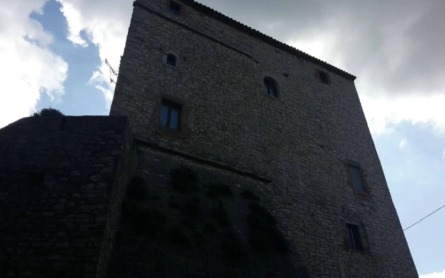Castello Izzalini Todi Resort