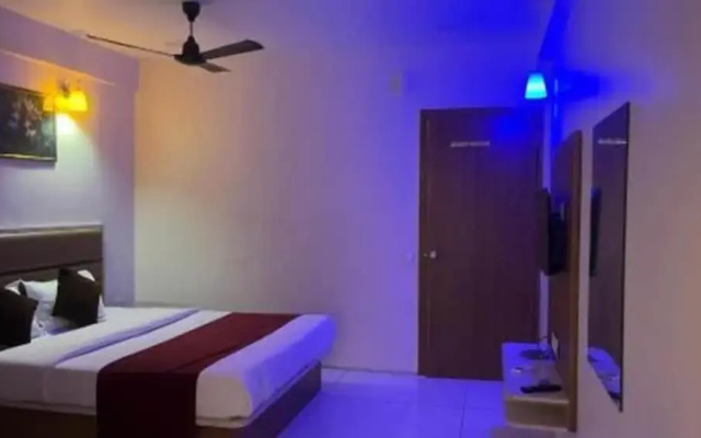 Hotel Shree Hari Om Residency