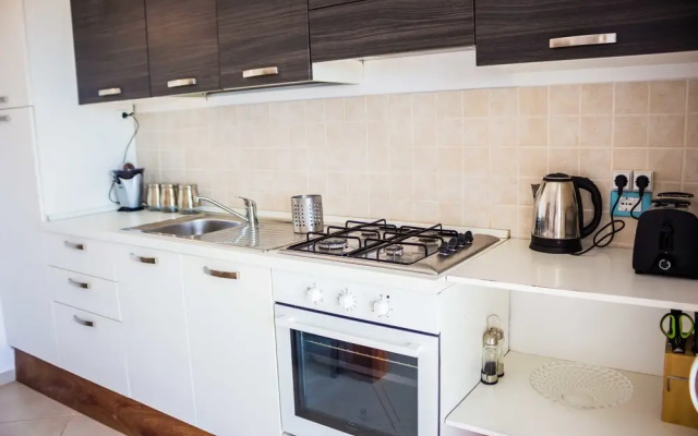 Antonio Sousa Beach 3 Bedroom Apartment