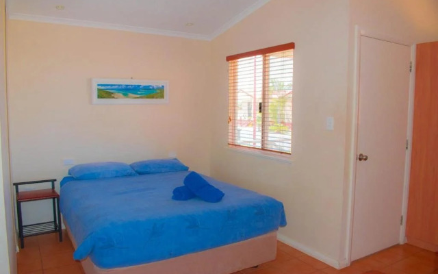 Outback Oasis Caravan Park