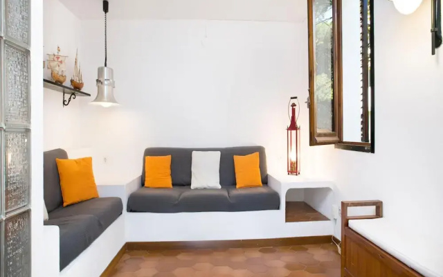 3-bedroom Villa With Pool and Parking
