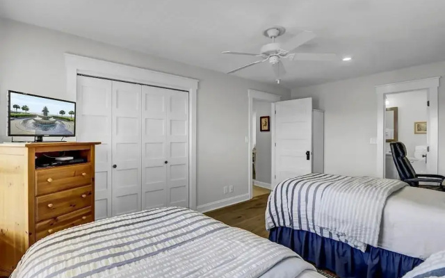 Summerhouse 511 by Wild Dunes, Oceanfront