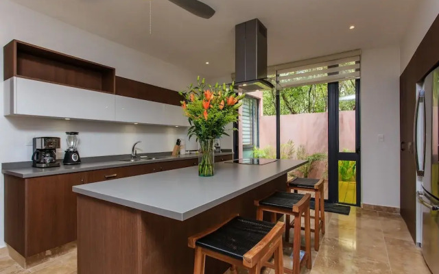 Vibrant Condo in Nature with Pool