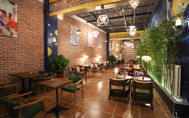 Yijia Nascent State International Service Apartment