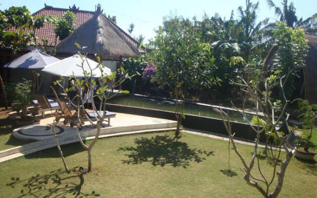 Arya Inn Lembongan