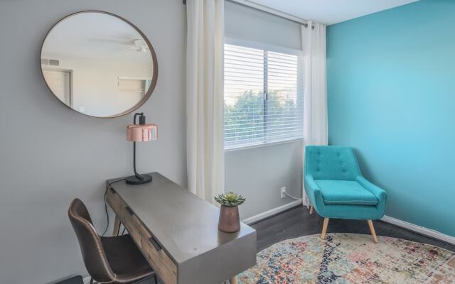 1BR near Fashion Square by WanderJaunt