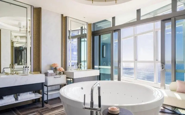 The Langham, Gold Coast and Jewel Residences