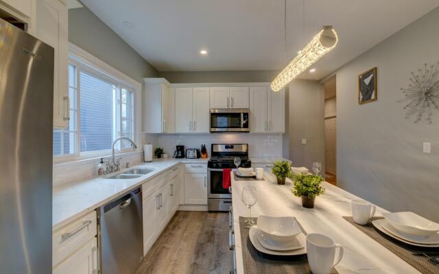 Spacious 2bd/1ba | Free Parking | 3D TOUR