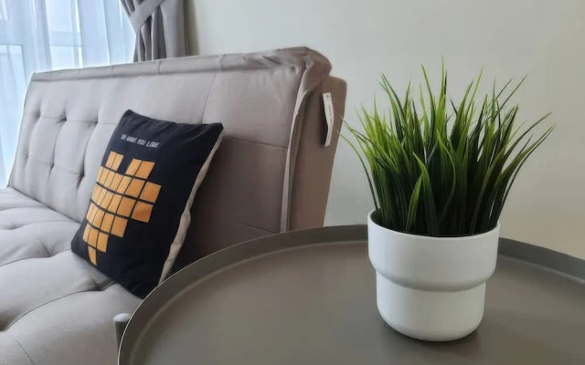 Central Residence - Free Gym Pool