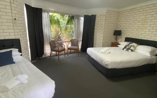 Beach Park Motel