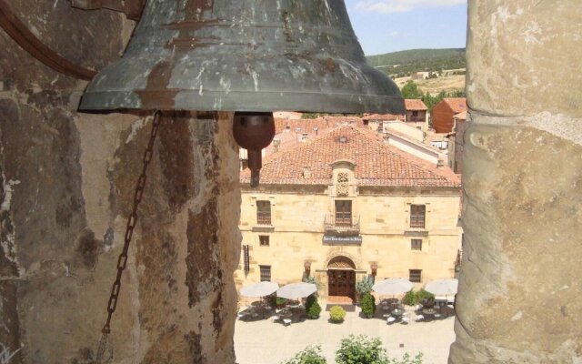 Hotel Tres Coronas de Silos