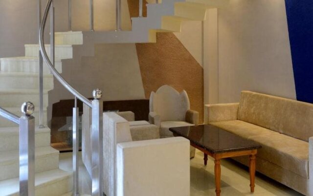 OYO 7044 Hotel Megha