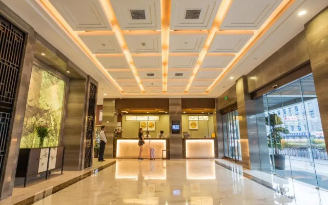 Metropolo Jinjiang Hotels (Xuzhou Railway Station, Suning Plaza, Chudu)