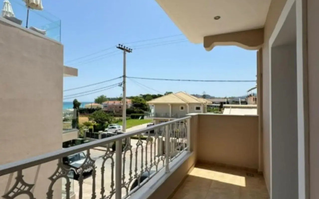 Porto Planos Beach Hotel
