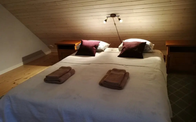 Gården mellan Slotten