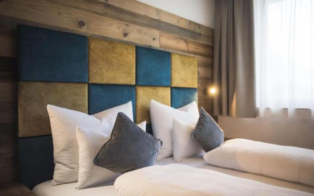 Schuischta Mountain Apartments