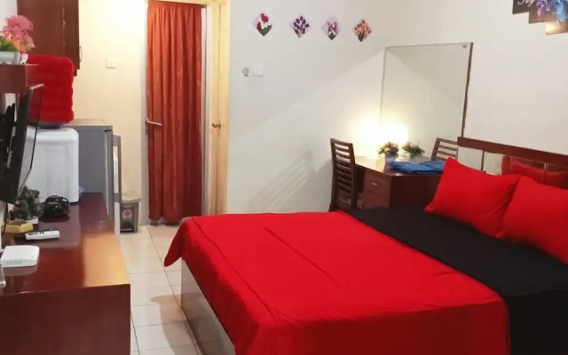 Capital O 93937 Aditya Rooms