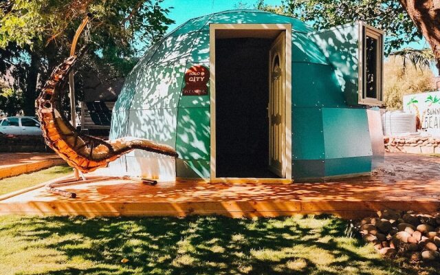 Sunny Garden Beach & Hotel