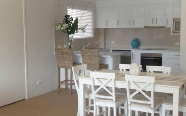 Fleur Court, Unit 9, 26-28 Head Street