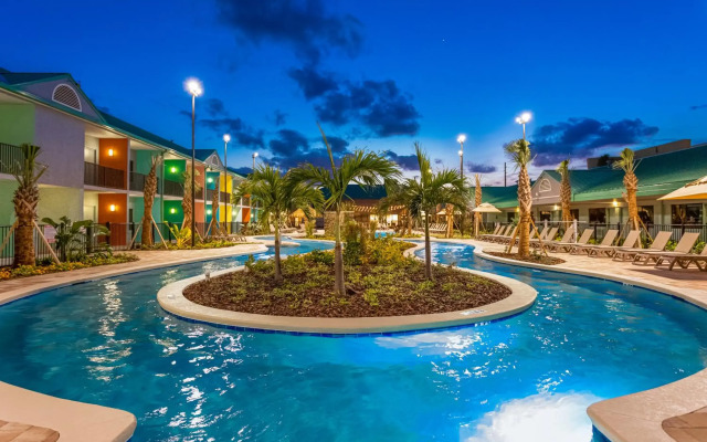 Beachside Hotel & Suites