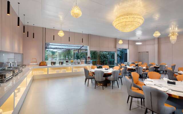Days Inn by Wyndham Kunming Airport Economic Zone