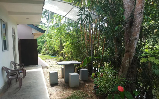 Coloration Guest House