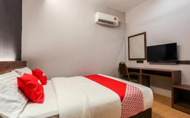 Lumut Hotel by OYO Rooms