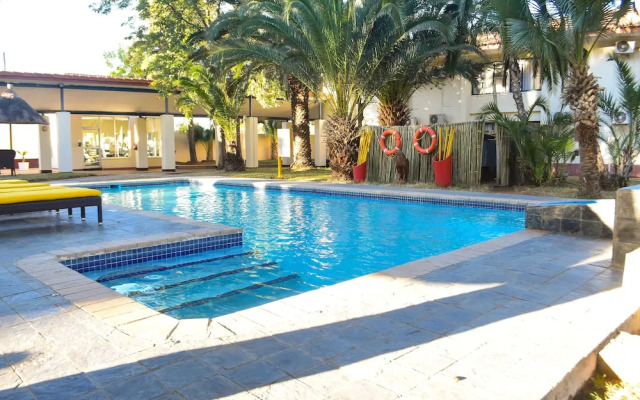 Cresta Botsalo Hotel