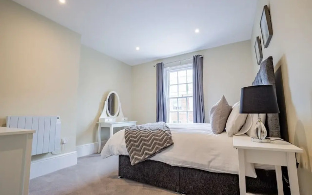 Host Stay Shaw Street Suite