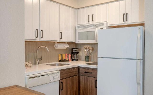 Staybridge Suites Allentown Bethlehem Airport by IHG