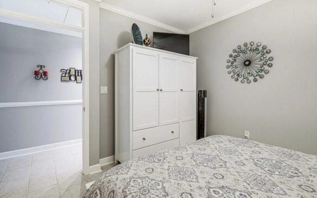 Beach + Pool Access: Smith Mountain Lake Getaway!