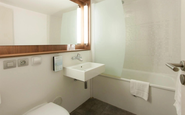 Campanile Tours - Joue-Les-Tours