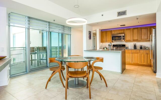 Palisade Palms Beachfront