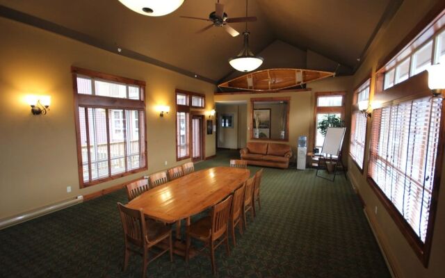 Timberline Lodges by Fernie Lodging Company