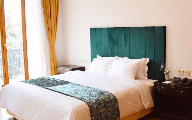 Octava Boutique Hotel