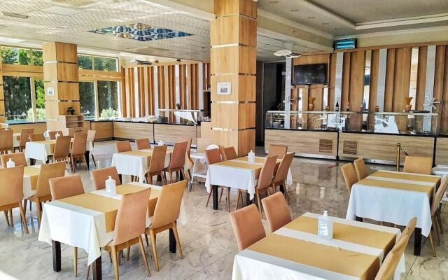 Cetin Prestige Resort