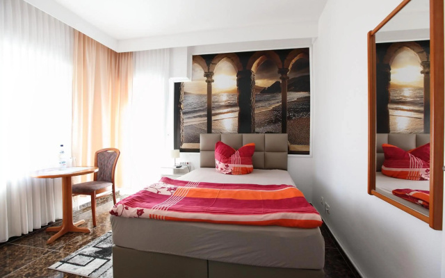 Motel One Frankfurt - Messe