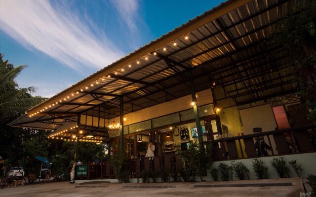 Sunday J Resort & Restaurant