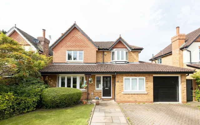 Modern Family Home In South Manchester/Stockport