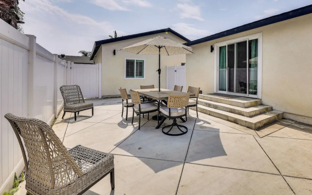 Dog-friendly Duarte Vacation Rental w/ Smart TV!